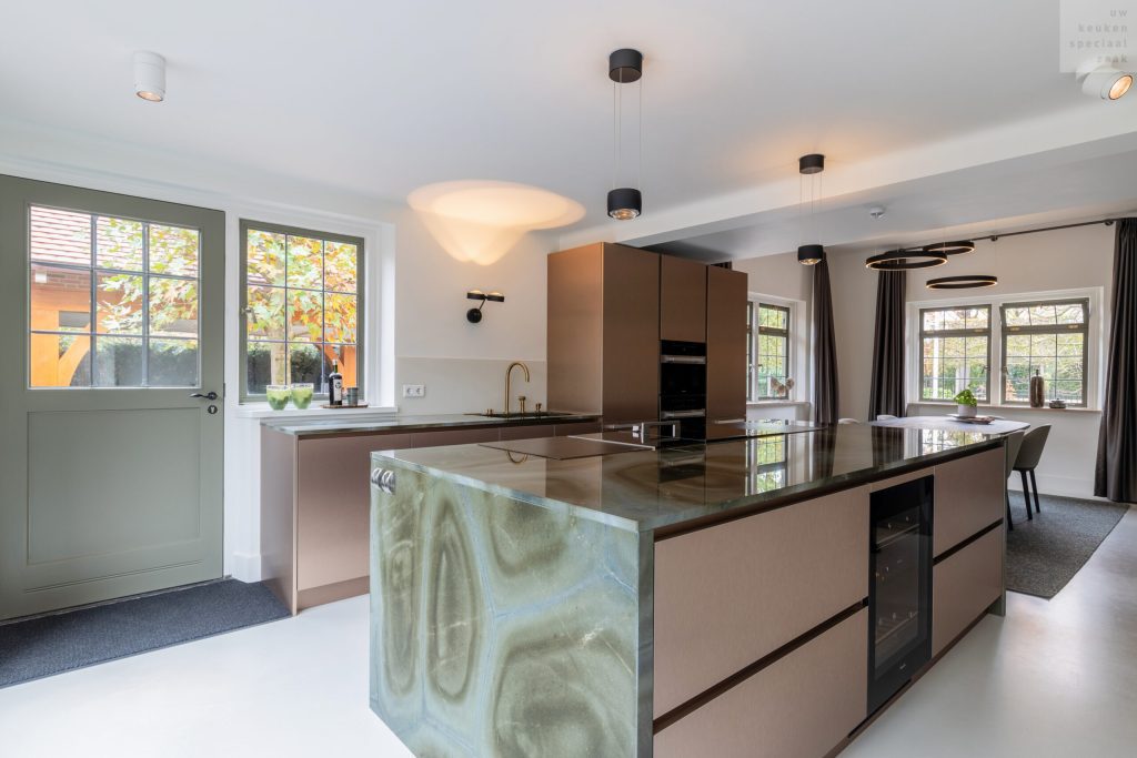 16_Loomans_Keuken_Eiland_brons-scaled